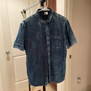 Acid Washed Denim Short Sleeve Shirt, size S [brand new]